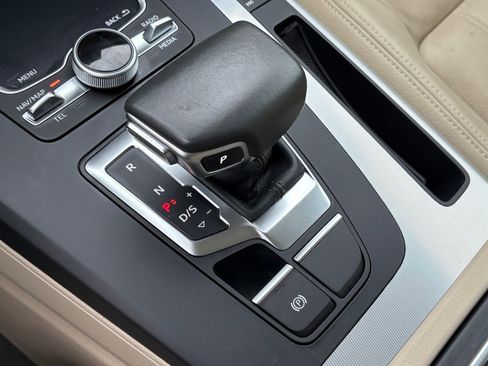 Used 2018 Audi Q5 2.0T Premium Plus image 24