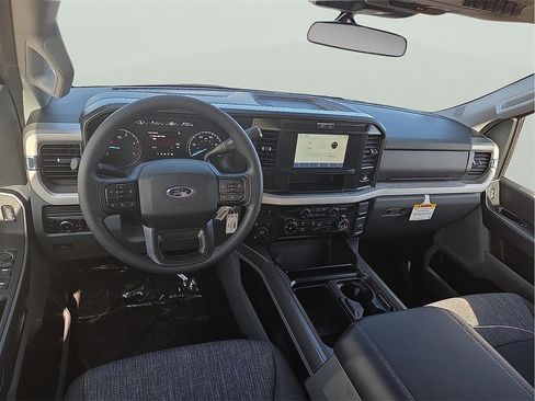 New 2026 Ford F250 XLT w/ FX4 Off-Road Package image 10