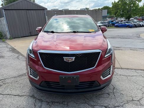 Used 2023 Cadillac XT5 Sportv w/ Platinum Package AWD/4WD image 2