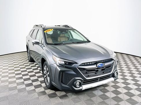 Used 2023 Subaru Outback Touring image 3