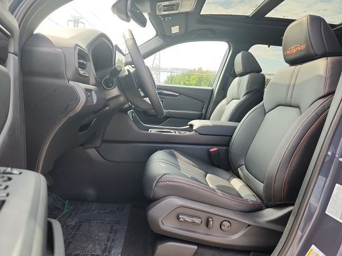 New 2026 Honda Pilot TrailSport image 10