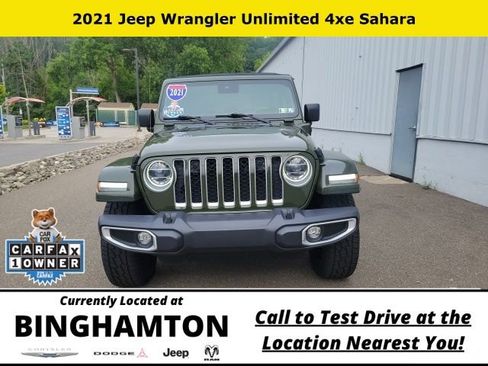 Used 2021 Jeep Wrangler Unlimited Sahara w/ Dual Top Group AWD/4WD image 2