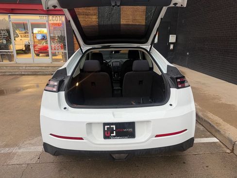 Used 2015 Chevrolet Volt FWD image 22