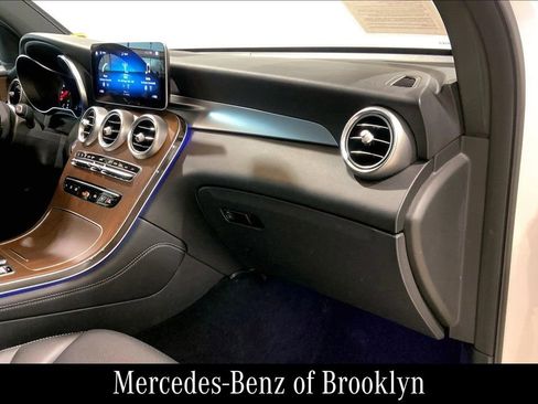 Certified 2021 Mercedes-Benz GLC 300 GLC 300 image 20