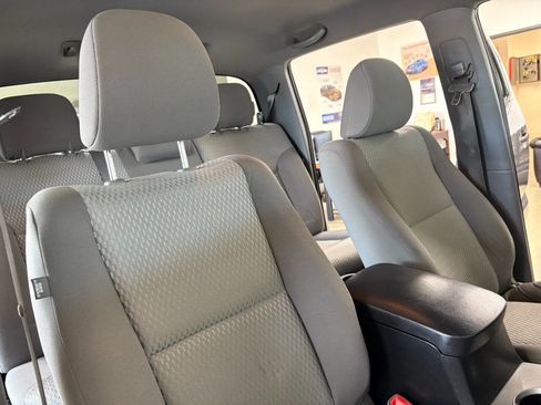 Used 2015 Toyota Tacoma 4x4 Double Cab image 19