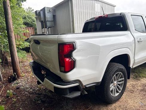 Used 2026 Chevrolet Colorado LT w/ LT Convenience Package RWD image 9