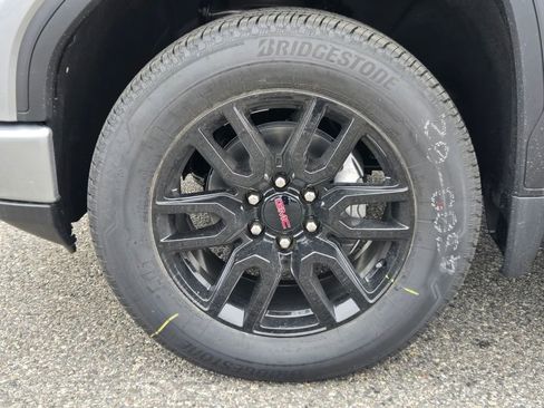 New 2026 GMC Sierra 1500 Elevation image 7