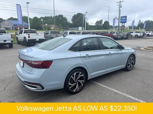 Used 2025 Volkswagen Jetta SEL FWD image 24