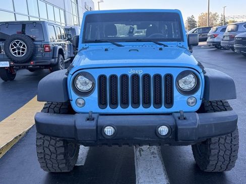 Used 2018 Jeep Wrangler Sport image 2