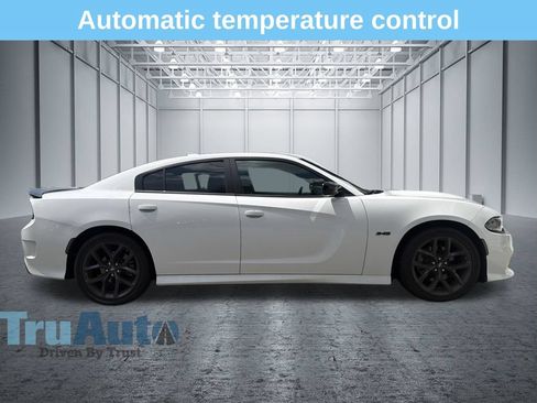 Used 2023 Dodge Charger R/T w/ Blacktop Package RWD image 4