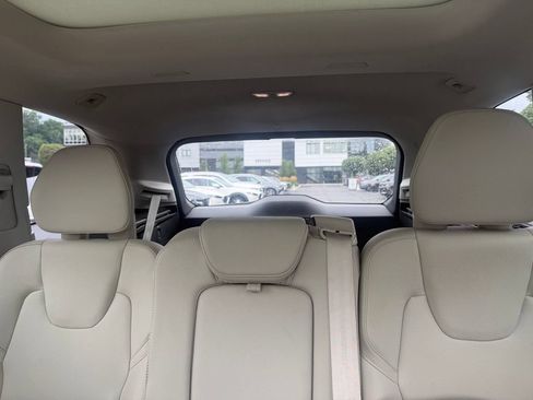 Certified 2023 Volvo XC90 B5 Core w/ Protection Package Premier AWD/4WD image 6