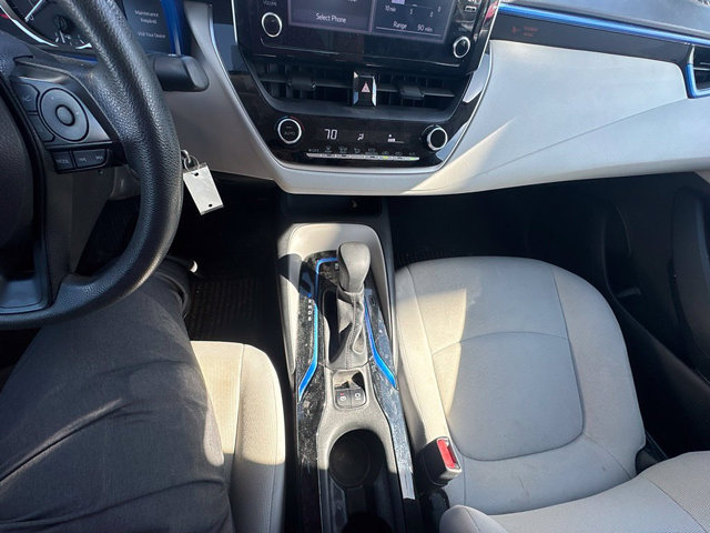 Used 2020 Toyota Corolla LE FWD image 16