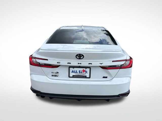Used 2025 Toyota Camry SE FWD image 7