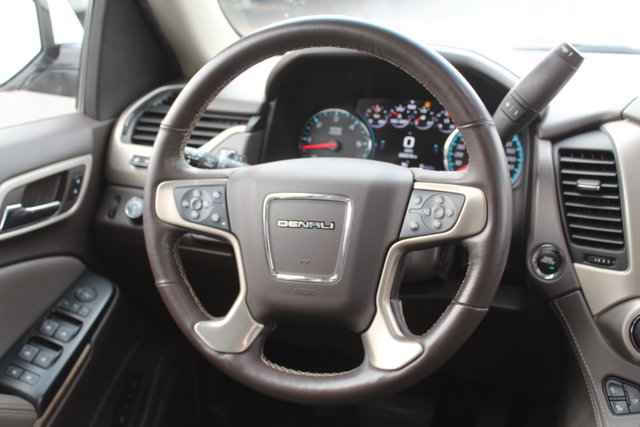 Used 2018 GMC Yukon Denali w/ Denali Ultimate Package AWD/4WD image 24