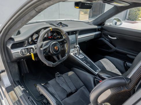 Used 2019 Porsche 911 GT3 RS RWD image 56