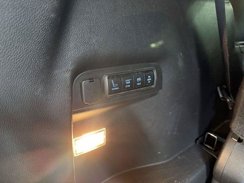 Used 2015 Ford Explorer Sport w/ Equipment Group 401A AWD/4WD image 31