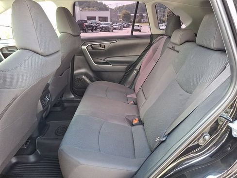 Certified 2025 Toyota RAV4 LE AWD/4WD image 10