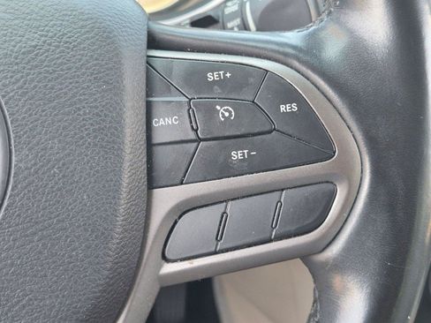 Used 2020 Jeep Cherokee Latitude Lux w/ Quick Order Package 26H Lux AWD/4WD image 21