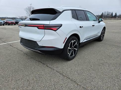 Used 2025 Chevrolet Equinox EV LT image 7