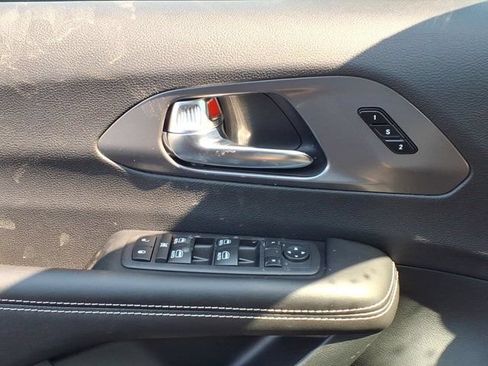 New 2026 Chrysler Pacifica Select AWD/4WD image 15