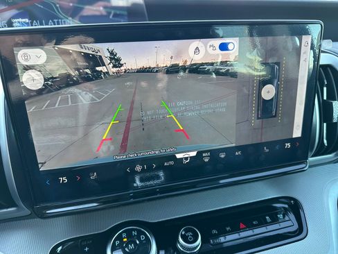 New 2025 Ford Expedition Active image 20