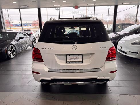 Used 2015 Mercedes-Benz GLK 350 4MATIC image 3