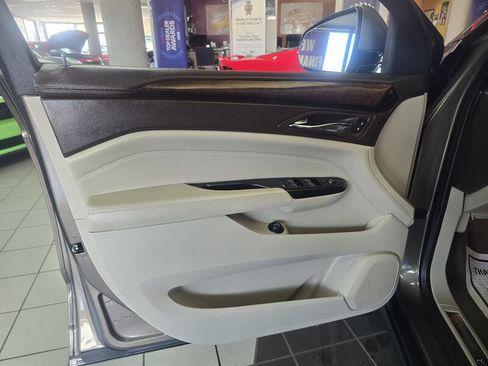 Used 2016 Cadillac SRX Premium image 7