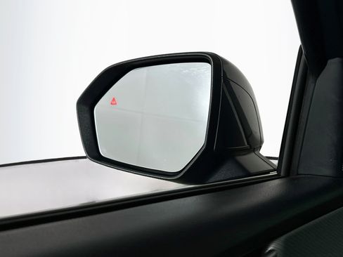 Used 2025 Hyundai Palisade SEL FWD image 16