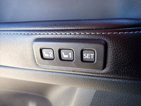 Used 2016 Toyota 4Runner Limited AWD/4WD image 14