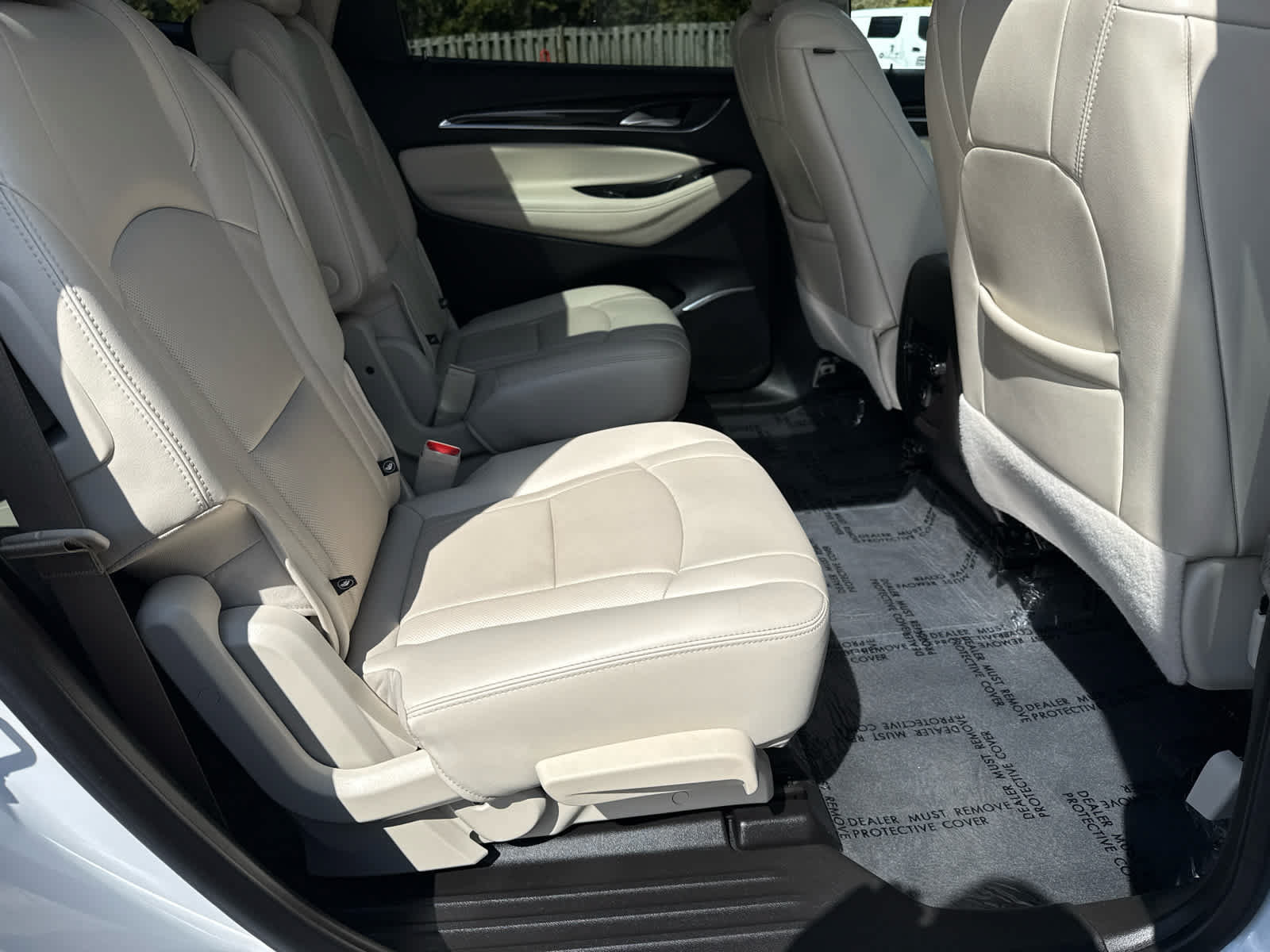 Used 2023 Buick Enclave Essence w/ Experience Buick Package AWD/4WD image 14