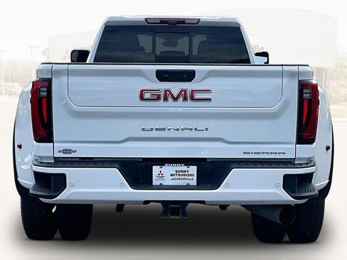 Used 2025 GMC Sierra 3500 Denali w/ Denali Reserve Package AWD/4WD image 5