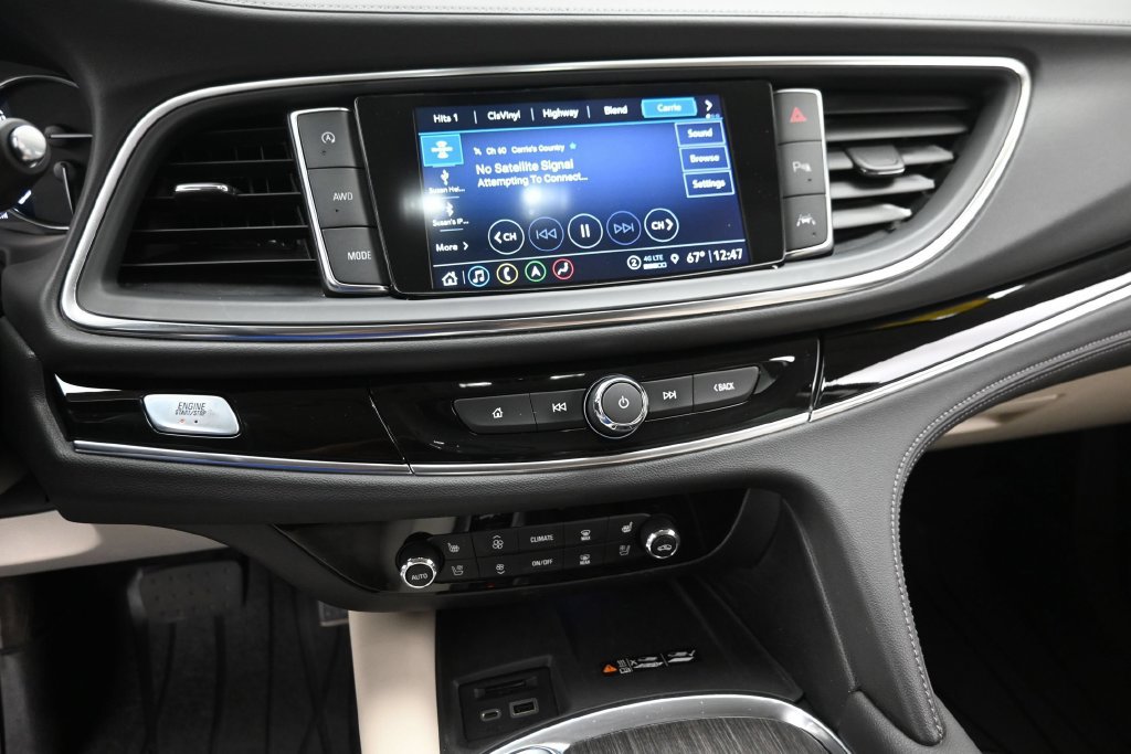 Used 2023 Buick Enclave Avenir w/ Avenir Technology Package AWD/4WD image 21
