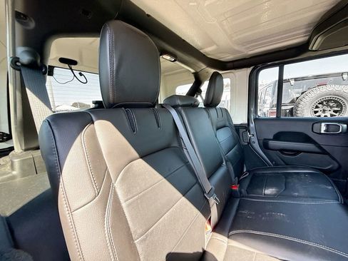 Used 2023 Jeep Wrangler Unlimited Sahara w/ Cold Weather Group image 29