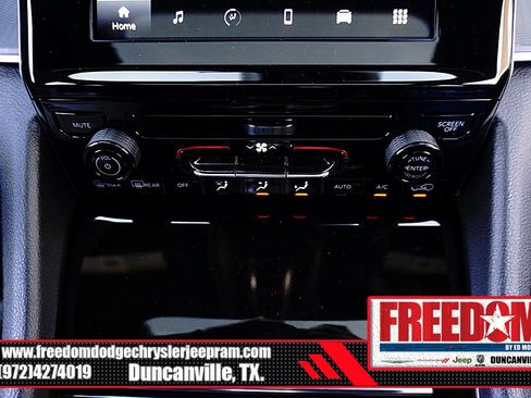 New 2025 Jeep Grand Cherokee L Laredo image 24