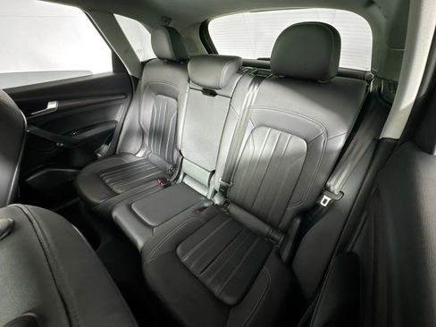 Used 2023 Audi Q5 2.0T Premium Plus w/ Premium Plus Package AWD/4WD image 22