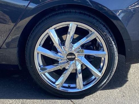 Used 2013 Cadillac XTS Platinum image 29