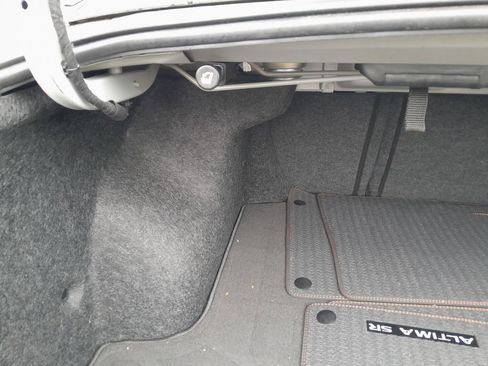 Used 2019 Nissan Altima 2.5 SR w/ SR Premium Package image 32