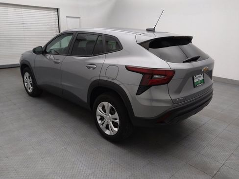 Used 2024 Chevrolet Trax LS FWD image 3