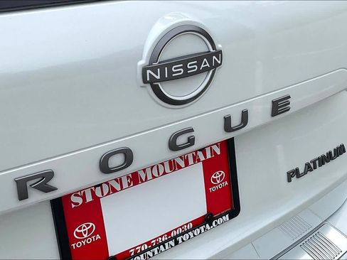 Used 2025 Nissan Rogue Platinum w/ Platinum Premium Package FWD image 61