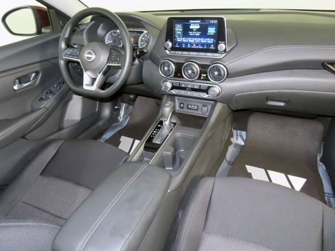 Certified 2025 Nissan Sentra SV image 37