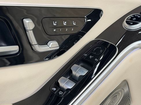 Used 2023 Mercedes-Benz S 500 4MATIC image 37