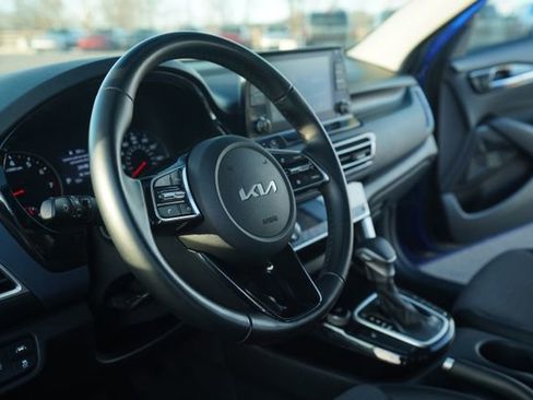 Used 2023 Kia Seltos S image 26