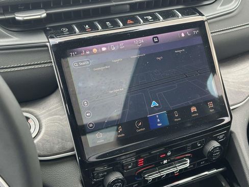 Used 2023 Jeep Grand Cherokee L Limited w/ Trailer Tow Group (B) image 27