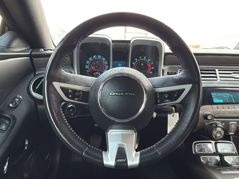 Used 2010 Chevrolet Camaro SS RWD image 18