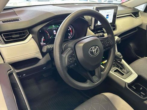 Certified 2025 Toyota RAV4 XLE w/ Convenience Package FWD image 13