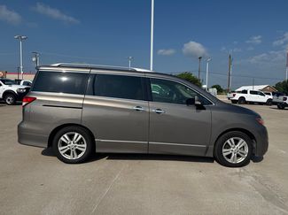 Used 2016 Nissan Quest SL FWD video 2
