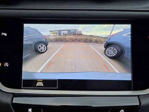 Used 2025 Cadillac XT5 Premium Luxury FWD image 17