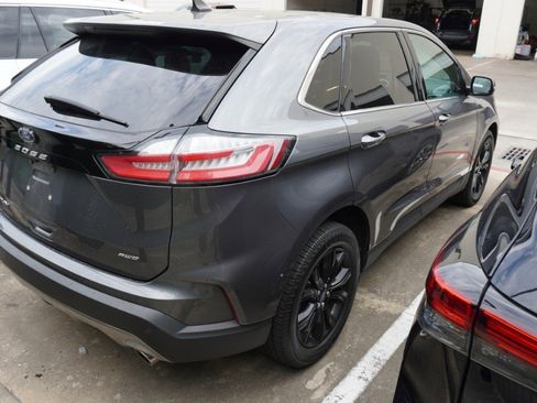 Used 2022 Ford Edge Titanium w/ Equipment Group 301A AWD/4WD image 4