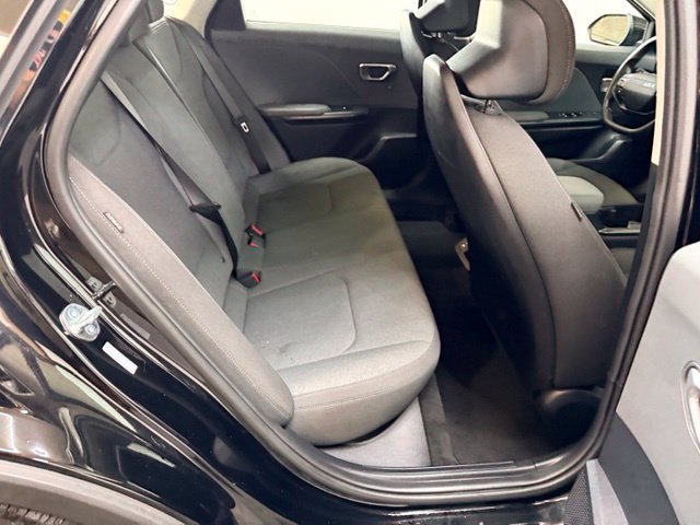 Used 2025 Kia K4 FWD image 41