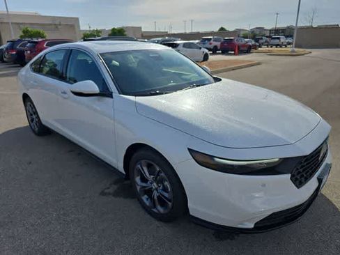 Used 2025 Honda Accord EX-L image 10